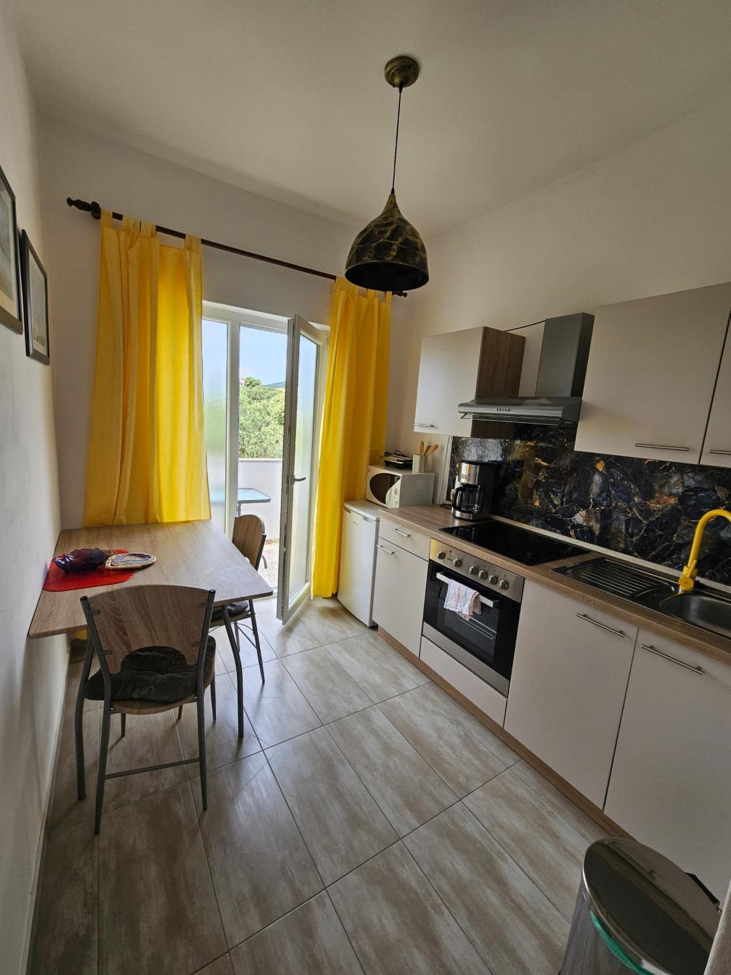 Paradise House At Sea Rab Town Buitenkant foto